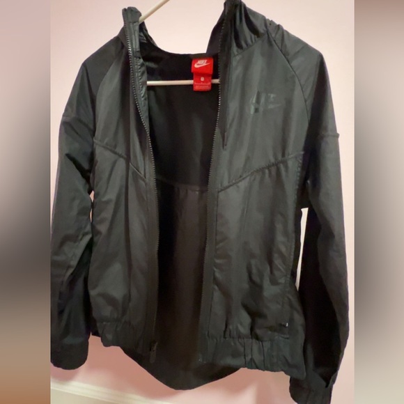 Womens Nike Windrunner Jacket - Picture 2 of 5